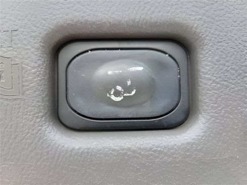 Used 2019 Lincoln Nautilus Select AWD/4WD image 8