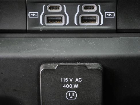 Used 2023 RAM 1500 Laramie AWD/4WD image 23