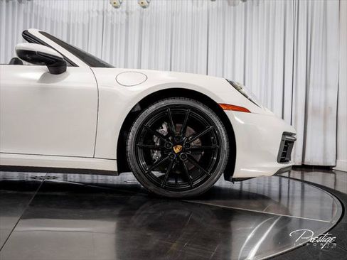 Used 2021 Porsche 911 Carrera 4 AWD/4WD image 20