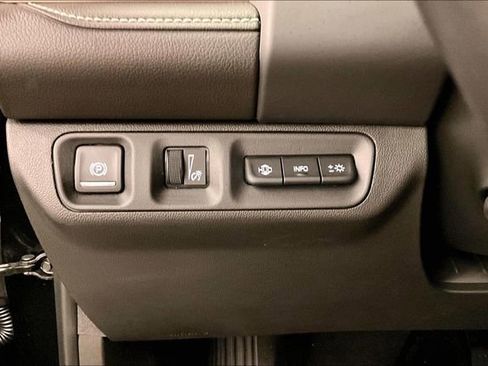 Used 2022 GMC Acadia Denali w/ GMC Pro Grade Package AWD/4WD image 40