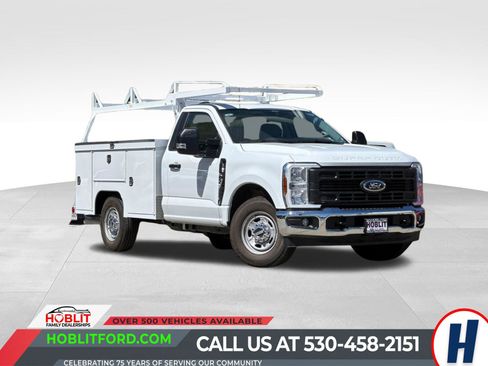 New 2026 Ford F250 XL w/ XL Chrome Package image 1