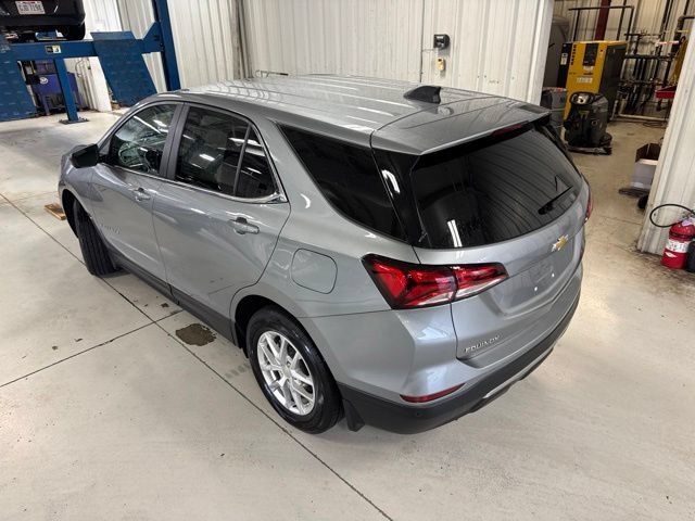 Used 2024 Chevrolet Equinox LT AWD/4WD image 7