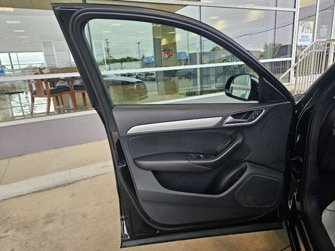 Used 2018 Audi Q3 2.0T Premium AWD/4WD image 18