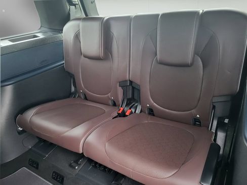 Used 2025 Volkswagen ID. Buzz Pro S RWD image 26