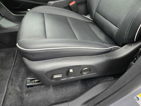 Certified 2025 Buick Enclave Sport Touring image 14