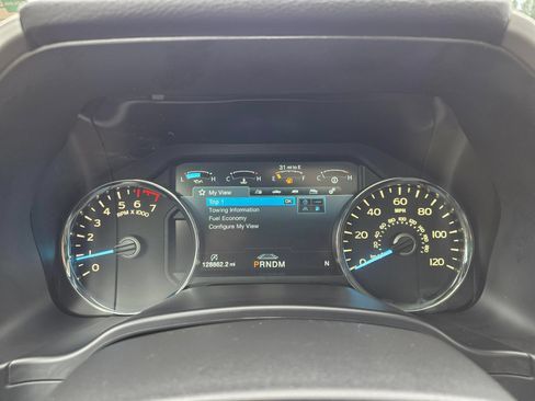 Used 2020 Ford F150 Lariat w/ Equipment Group 502A Luxury AWD/4WD image 12