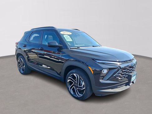 Certified 2025 Chevrolet TrailBlazer RS w/ Convenience Package AWD/4WD image 3