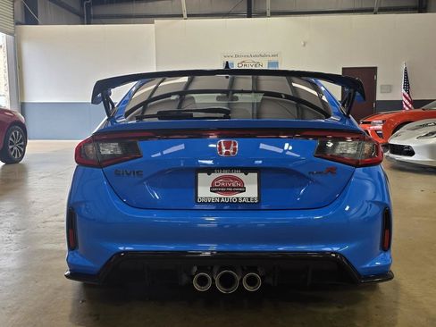Used 2025 Honda Civic Type R image 5