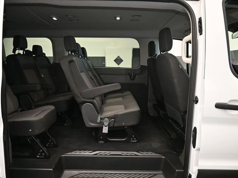 Used 2023 Ford Transit 350 XLT image 35