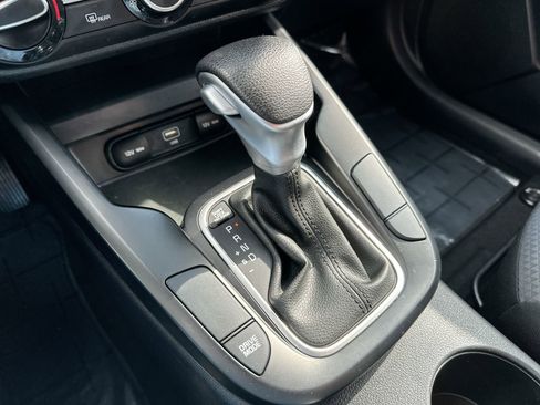 Used 2024 Kia Soul LX image 19