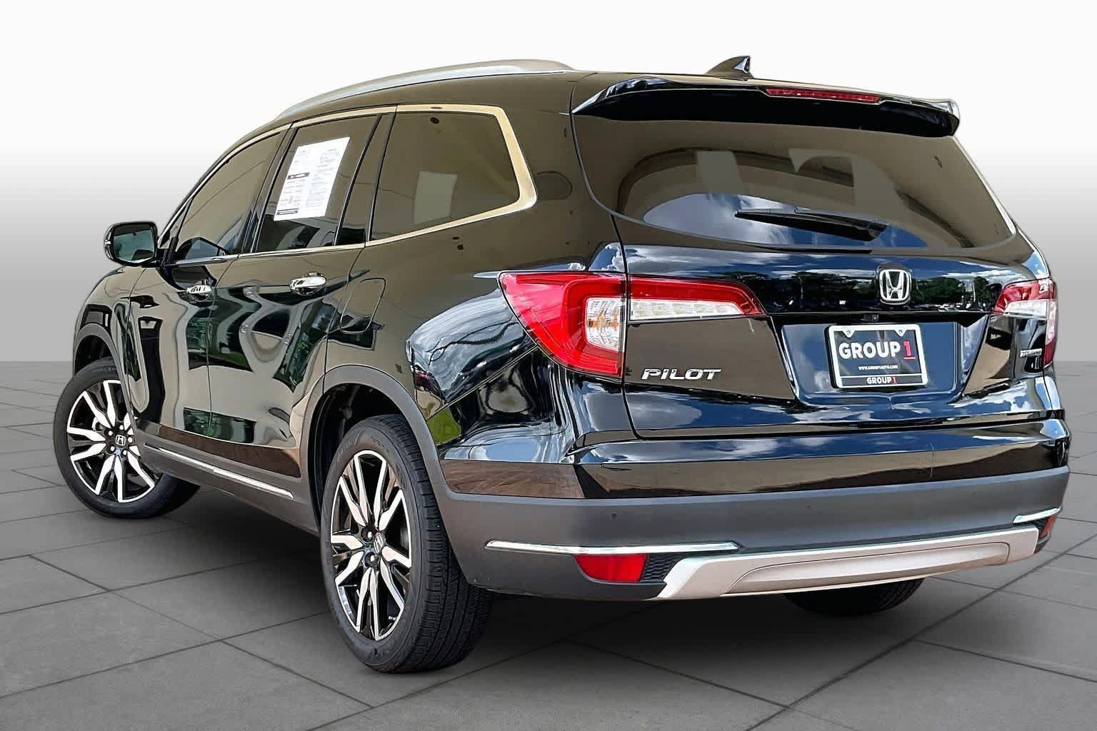 Used 2019 Honda Pilot Touring image 11