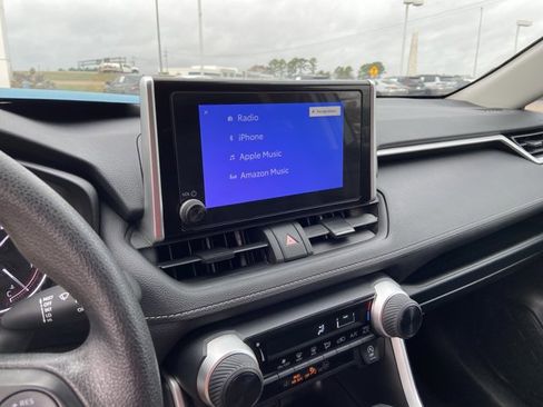 Used 2025 Toyota RAV4 LE image 36