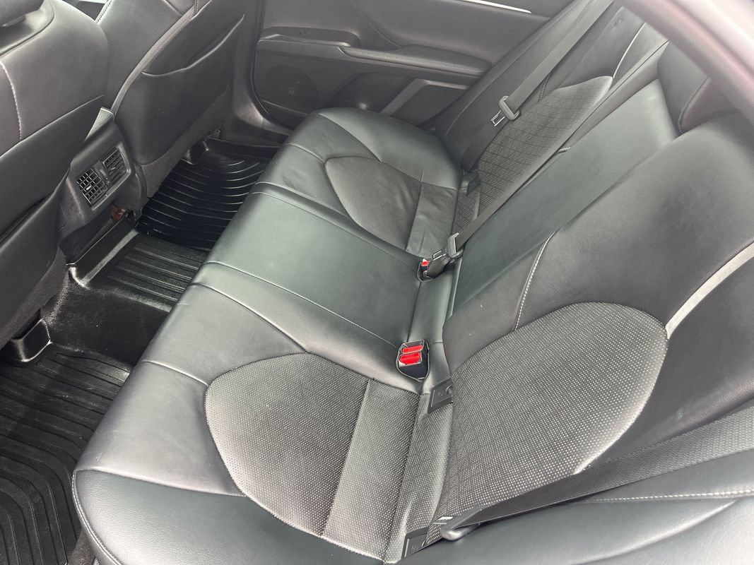 Used 2021 Toyota Camry XSE FWD image 14