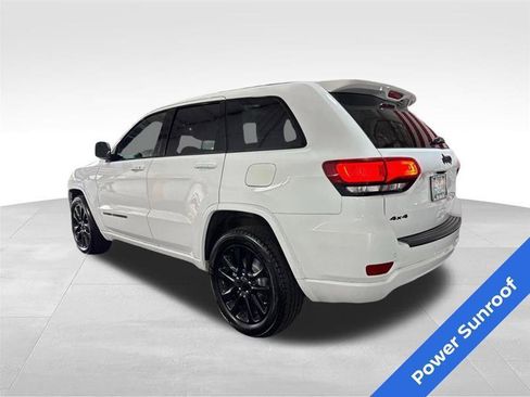 Used 2020 Jeep Grand Cherokee Altitude AWD/4WD image 7