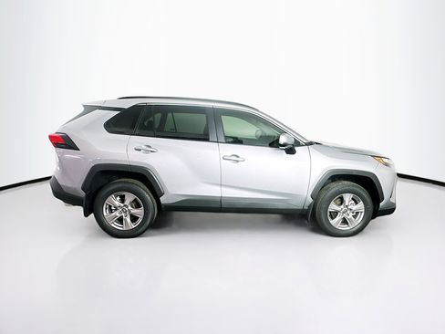 Used 2025 Toyota RAV4 XLE w/ Convenience Package image 10