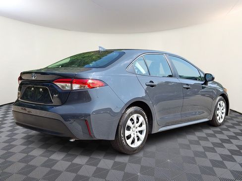 Used 2024 Toyota Corolla LE FWD image 6
