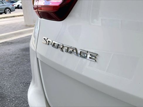 Used 2020 Kia Sportage S FWD image 32