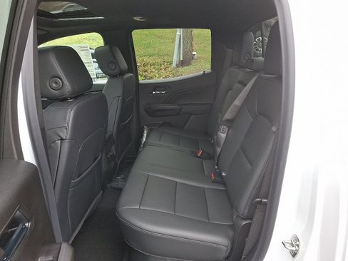 New 2026 GMC Canyon Elevation w/ Convenience Package image 5