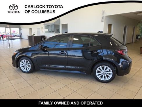 Used 2025 Toyota Corolla SE image 9