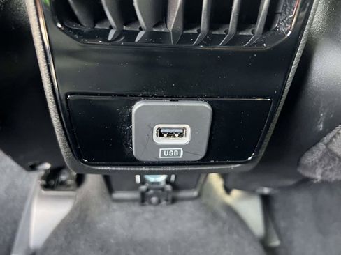 Used 2026 Jeep Compass Limited AWD/4WD image 12