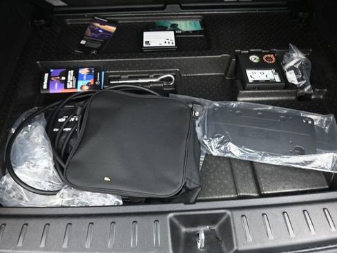 Used 2024 Mercedes-Benz EQB 250+ image 16