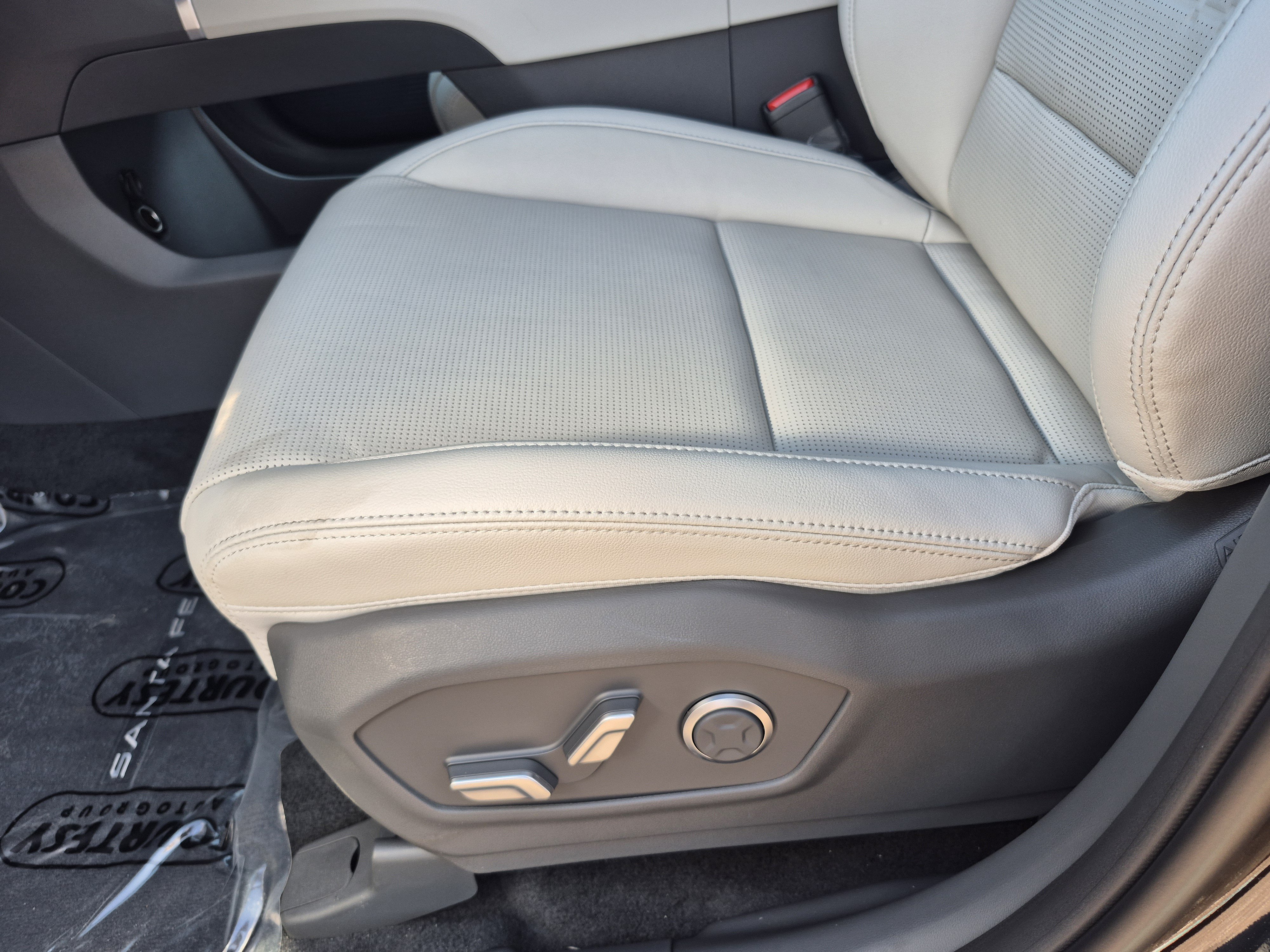 New 2026 Hyundai Santa Fe Limited AWD/4WD image 23