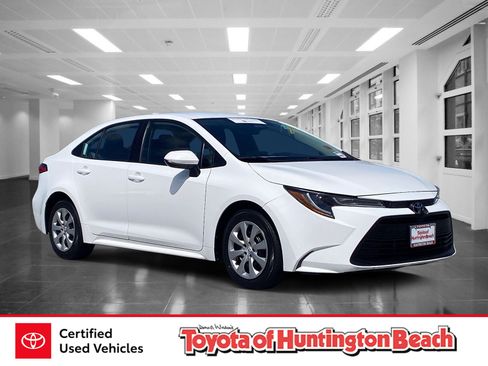 Certified 2024 Toyota Corolla LE FWD image 1
