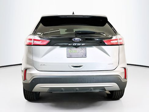 Used 2024 Ford Edge SEL image 7