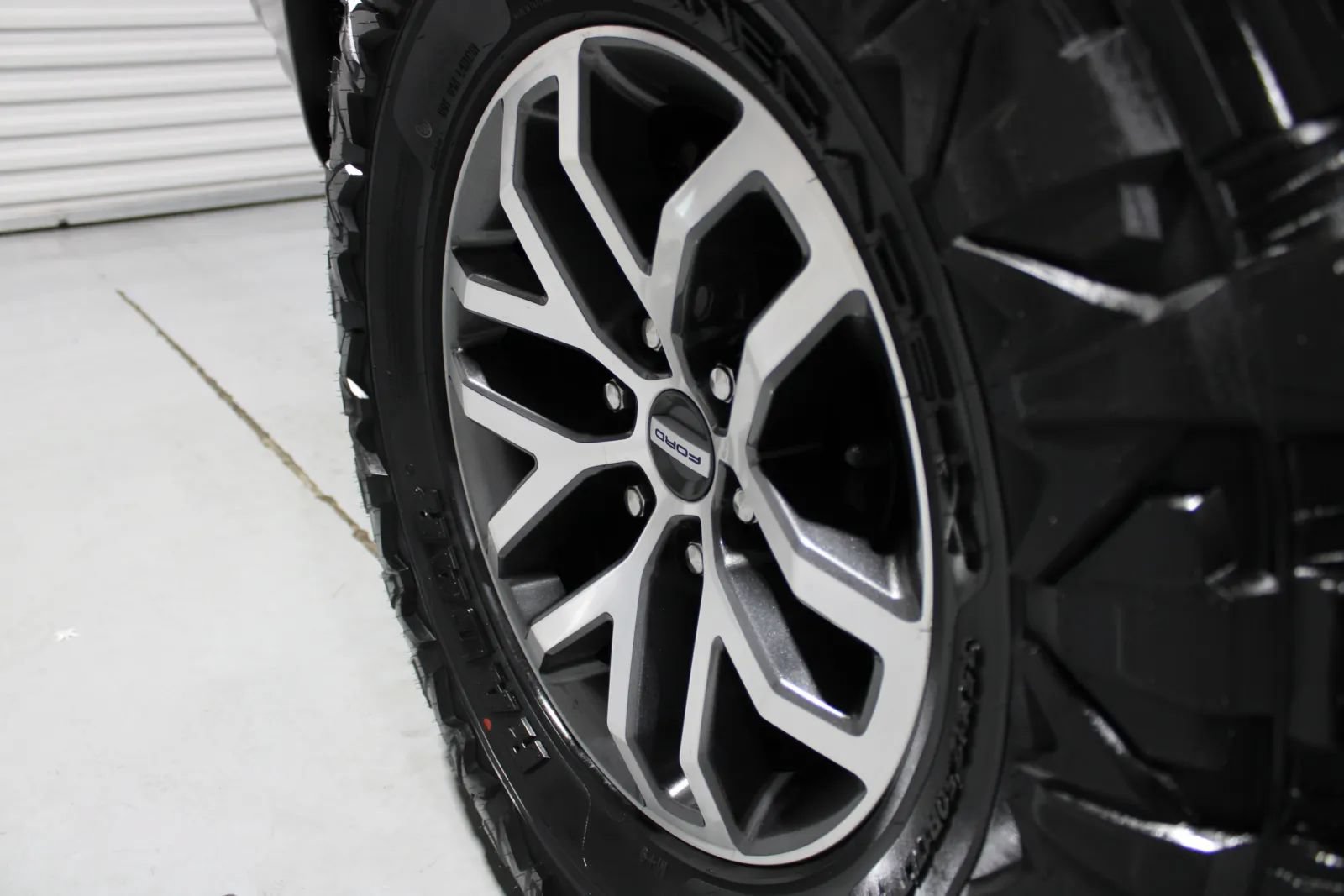 Used 2018 Ford F150 Raptor w/ Equipment Group 802A Luxury AWD/4WD image 8