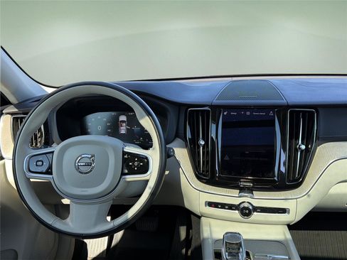 Used 2021 Volvo XC60 T8 Inscription Expression AWD/4WD image 9