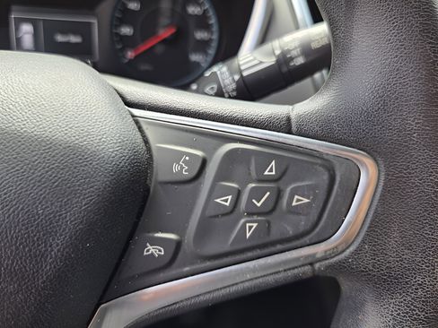 Used 2018 Chevrolet Equinox LS FWD image 25