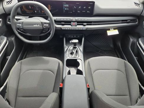 New 2026 Kia K4 FWD image 20