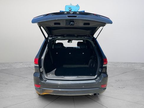 Used 2018 Jeep Grand Cherokee Altitude RWD image 36