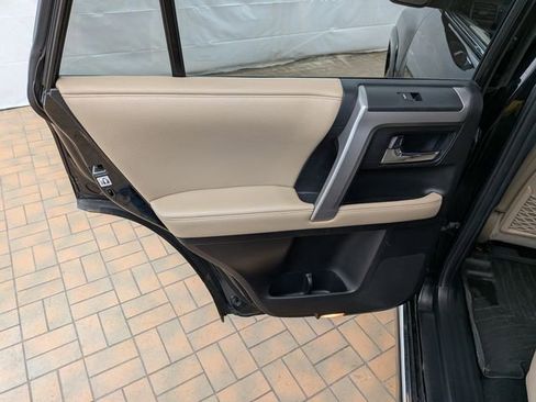 Used 2014 Toyota 4Runner Limited AWD/4WD image 21