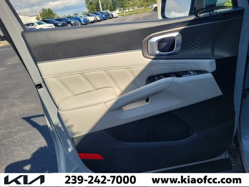 Certified 2024 Kia Sorento SX FWD image 24
