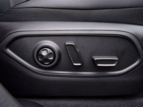 New 2026 Jeep Grand Cherokee L Limited image 40