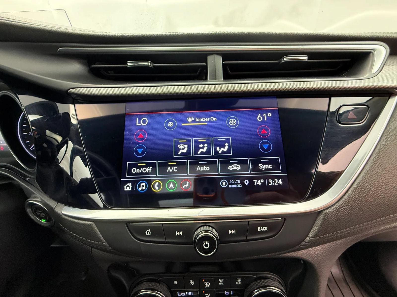 Used 2021 Buick Encore GX Essence w/ Advanced Technology Package FWD image 15