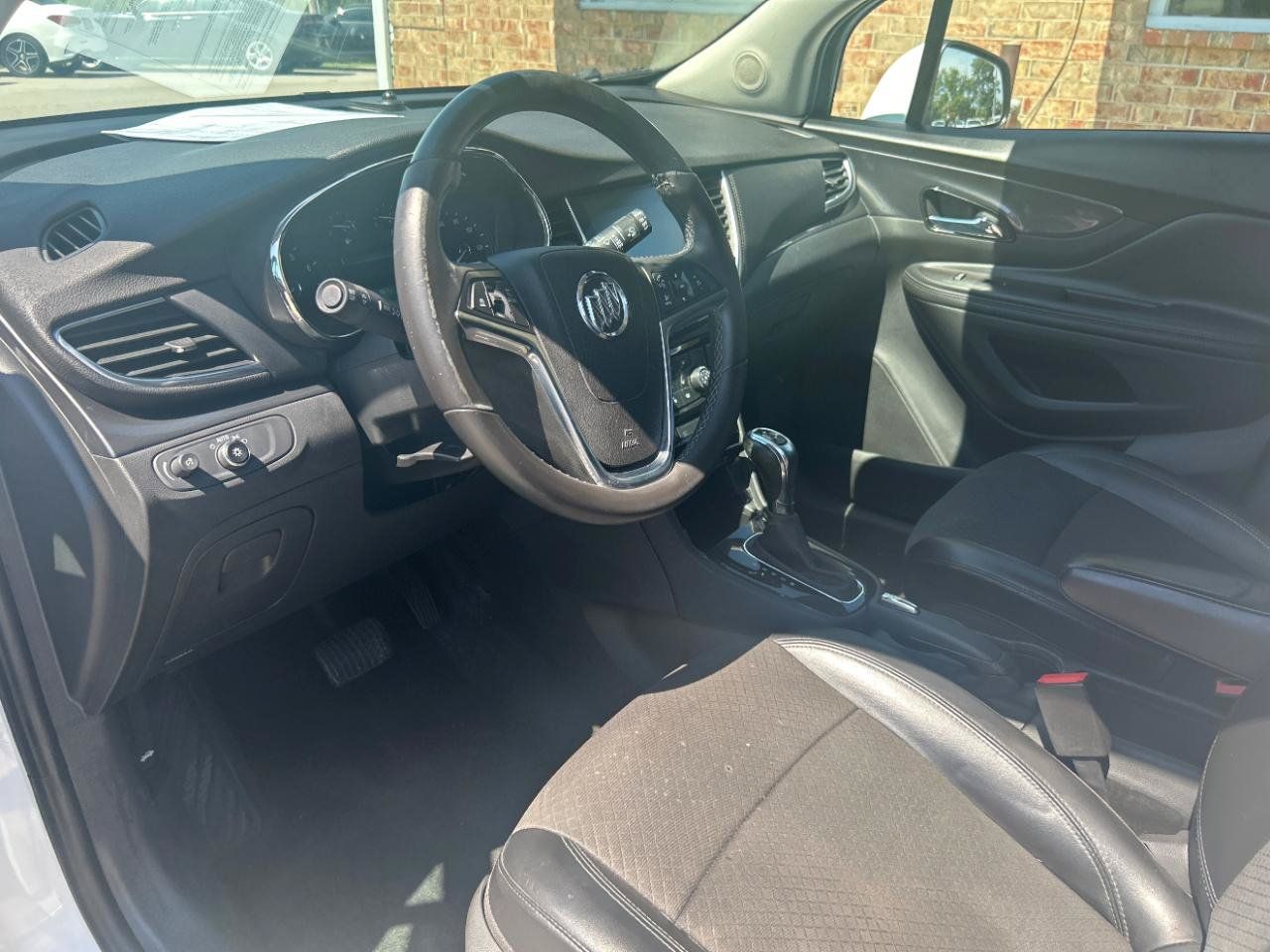 Used 2018 Buick Encore Preferred AWD/4WD image 17