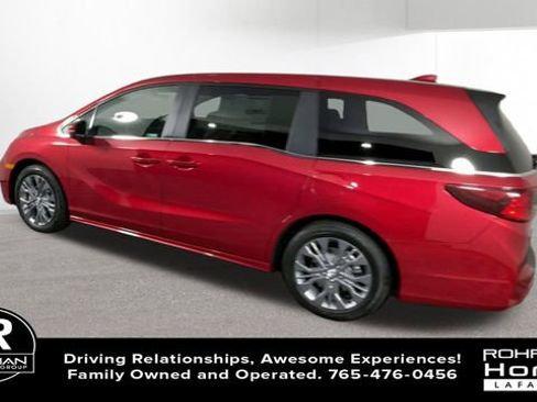 New 2026 Honda Odyssey Touring image 6