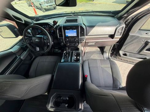 Used 2017 Ford F150 XLT w/ Equipment Group 302A Luxury AWD/4WD image 13
