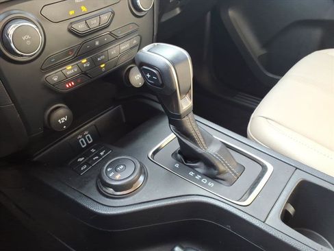 Used 2022 Ford Ranger Lariat w/ Equipment Group 501A High image 19