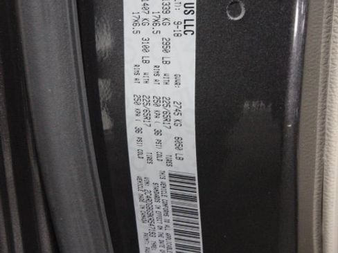 Used 2019 Dodge Grand Caravan SE w/ UConnect Hands-Free Group image 25