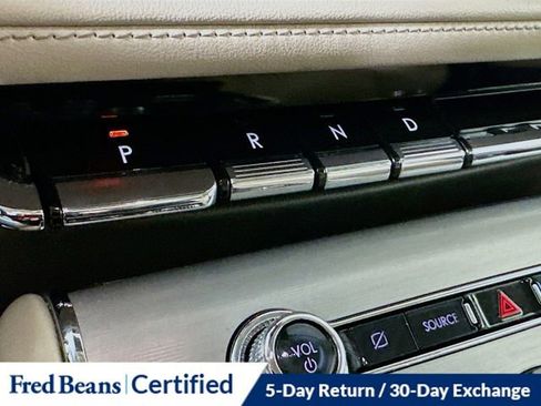 Used 2023 Lincoln Aviator AWD w/ Premium Package image 19