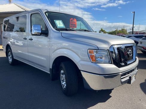 Used 2021 Nissan NV 3500 SV RWD image 7