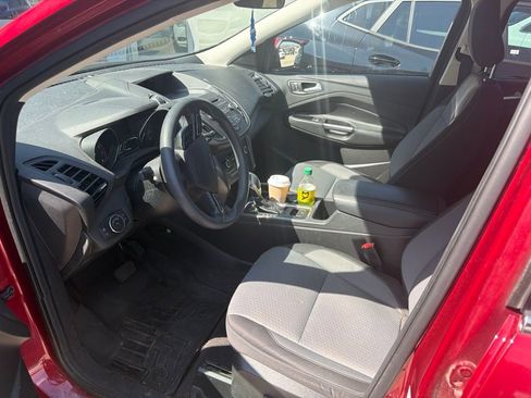 Used 2018 Ford Escape SE AWD/4WD image 4