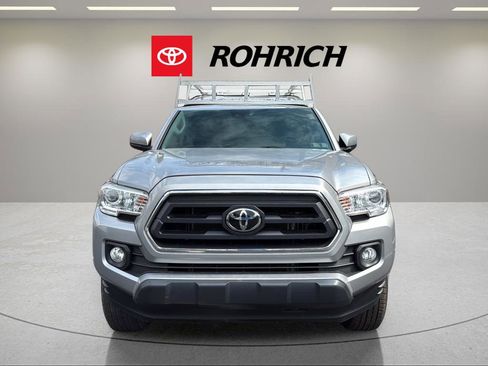 Used 2020 Toyota Tacoma SR5 image 2