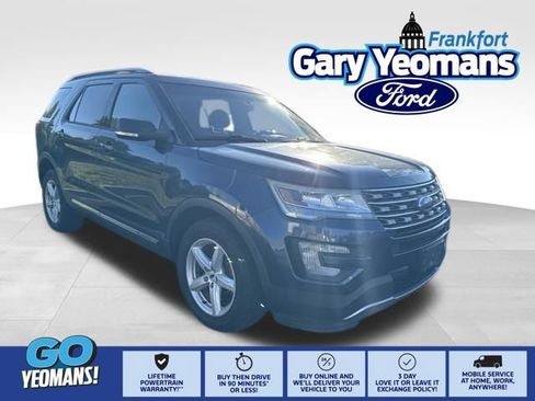 Used 2017 Ford Explorer XLT AWD/4WD image 1