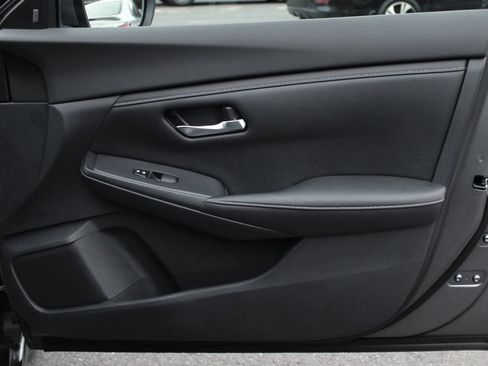 Certified 2020 Nissan Sentra SV image 18