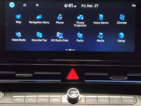 Used 2023 Hyundai Elantra Limited image 25