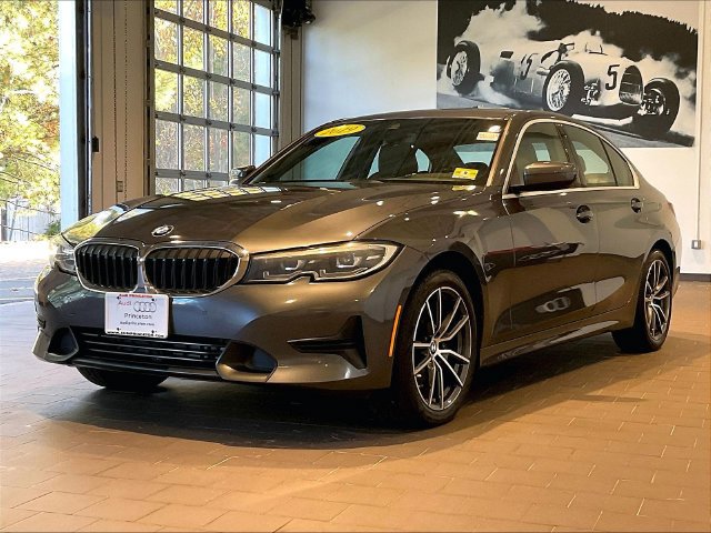 Used 2019 BMW 330i xDrive Sedan AWD/4WD image 2